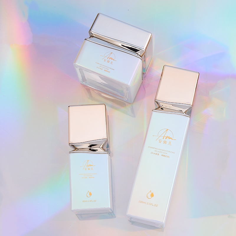 Toples Krim Kaca Persegi Dengan Efek Warna-warni Untuk Krim Wajah Dan Krim Mata Toples Krim Kaca Persegi Dengan Efek Warna-warni Untuk Krim Wajah Dan Krim Mata