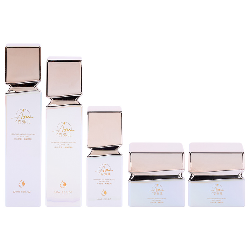 Toples Krim Kaca Persegi Dengan Efek Warna-warni Untuk Krim Wajah Dan Krim Mata Toples Krim Kaca Persegi Dengan Efek Warna-warni Untuk Krim Wajah Dan Krim Mata