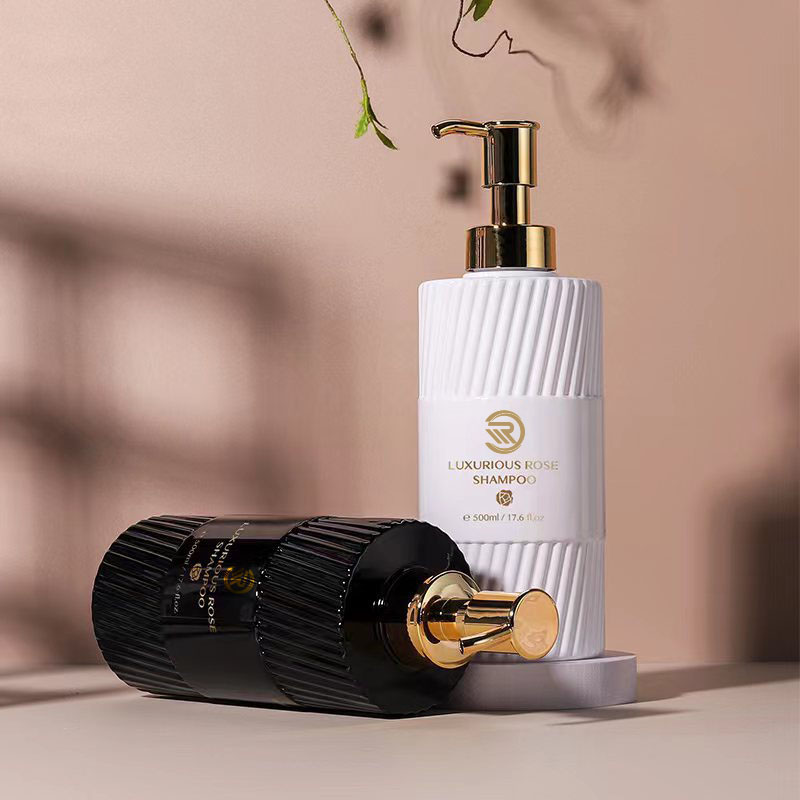 Botol Gel Mandi Sampo Bahu Datar 500Ml Ramah Lingkungan Kemasan Emulsi Pompa Plastik Penekan Garis Hitam Putih untuk Penggunaan Lotion Botol Gel Mandi Sampo Bahu Datar 500Ml Ramah Lingkungan Kemasan Emulsi Pompa Plastik Penekan Garis Hitam Putih untuk Penggunaan Lotion