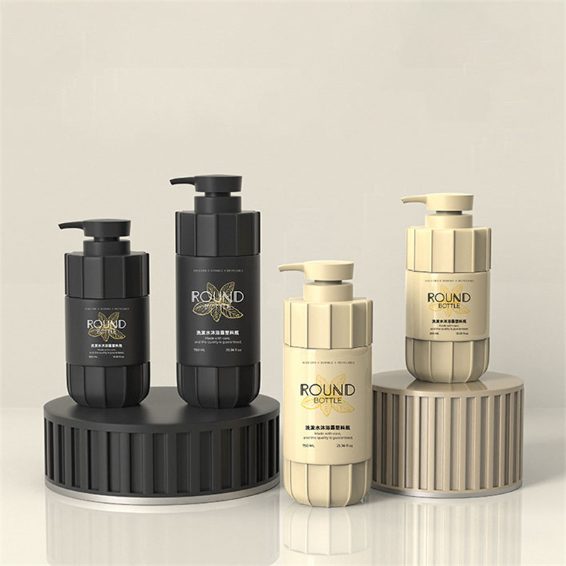 Matte Hitam 550 Ml 600 Ml 700 Ml 750Ml Pet Plastik Strip Dinding Tebal Plastik Lotion Botol Pompa untuk Pembersih Krim Matahari Sampo Gel Mandi