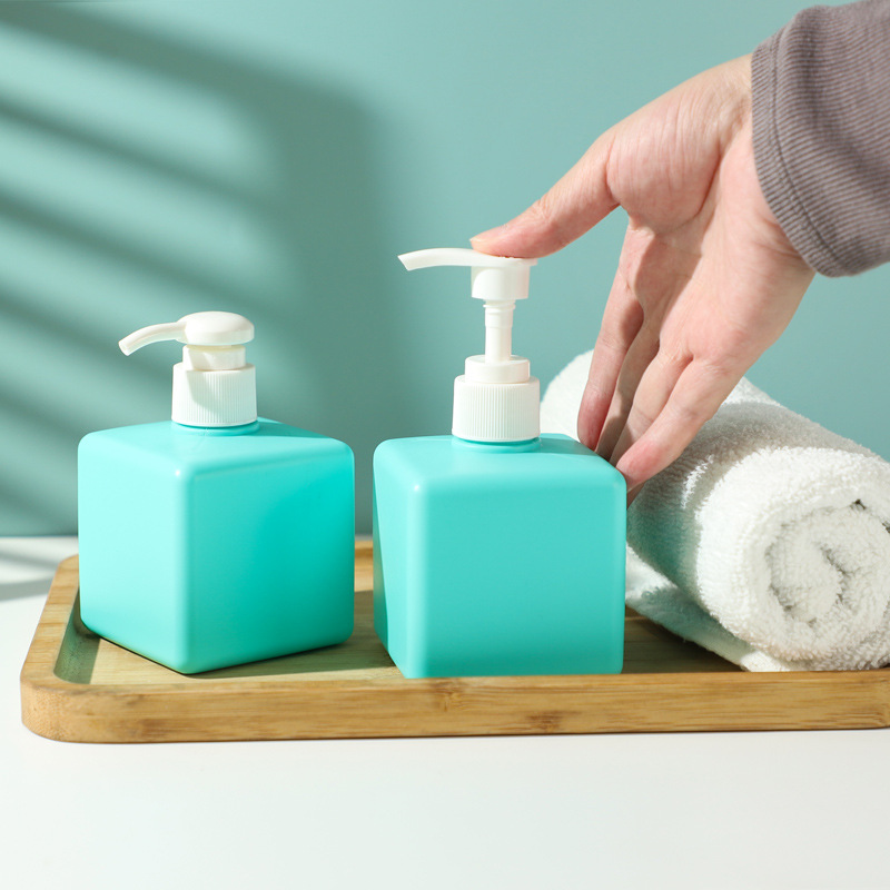 Botol Minyak Mentega Tubuh Sampo Perawatan Kulit Persegi Plastik PET Daur Ulang Populer Ukuran 150Ml 200Ml 250Ml dengan Sablon Botol Minyak Mentega Tubuh Sampo Perawatan Kulit Persegi Plastik PET Daur Ulang Populer Ukuran 150Ml 200Ml 250Ml dengan Sablon